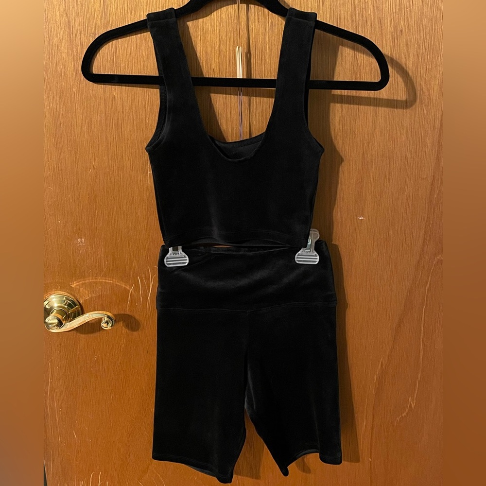 NWOT XS Colsie Lounge Set made of Velvet